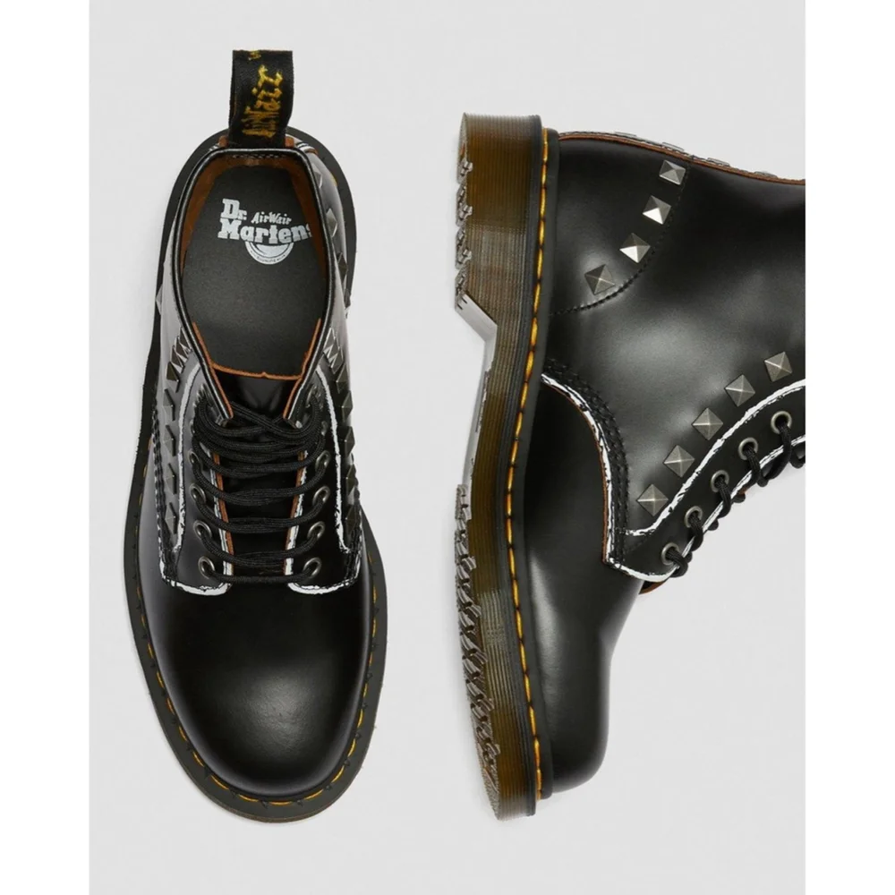 NIB Dr Martens 1460 Stud Rolled Vintage Smooth Pyramid Studs Punk Boot size US 7 - Picture 2 of 12